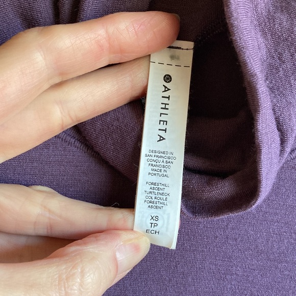 Athleta Forest Hill turtleneck, XS, violet - Picture 3 of 8